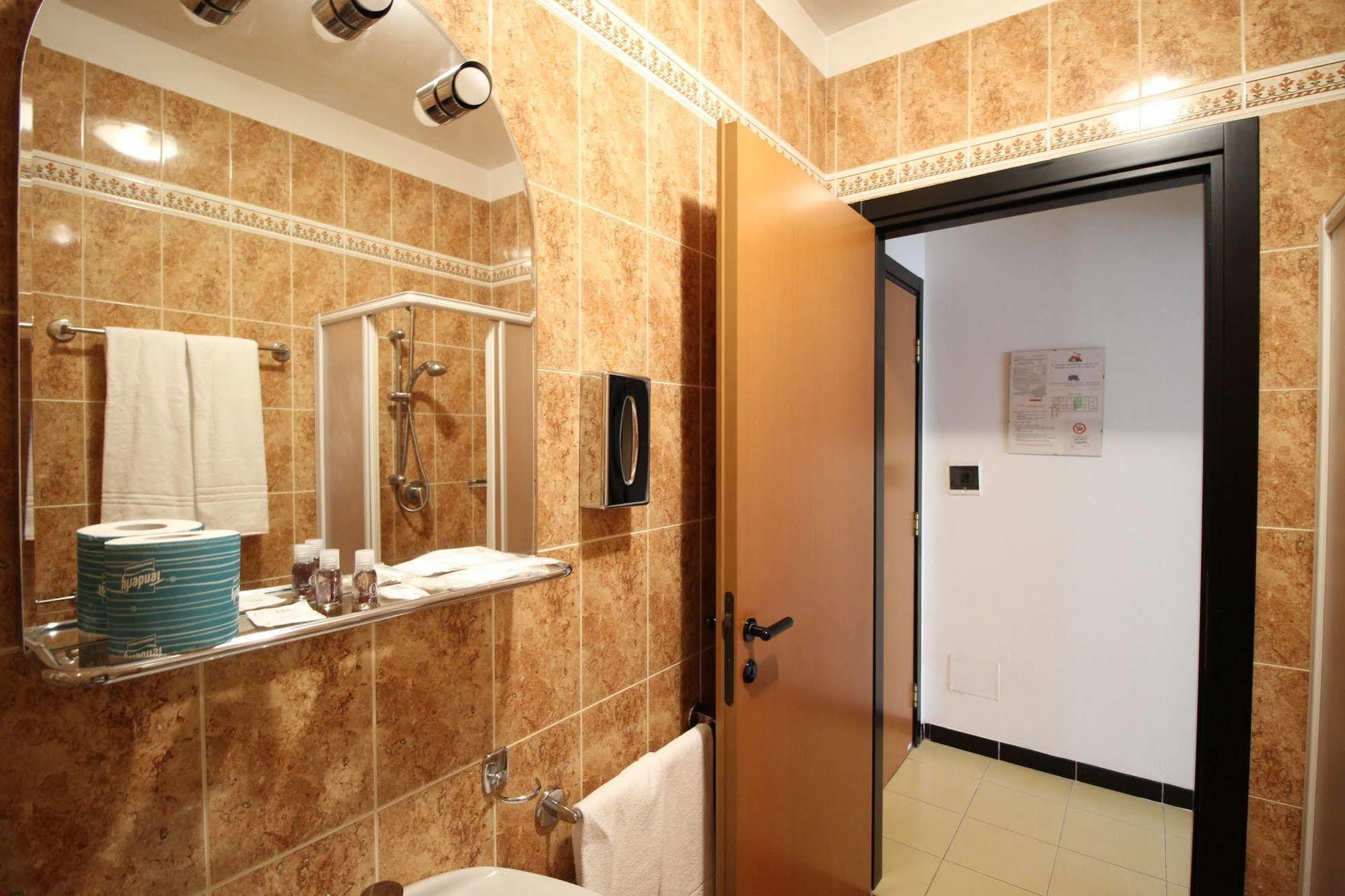 Hotel Italia Оккьобелло Екстер'єр фото
