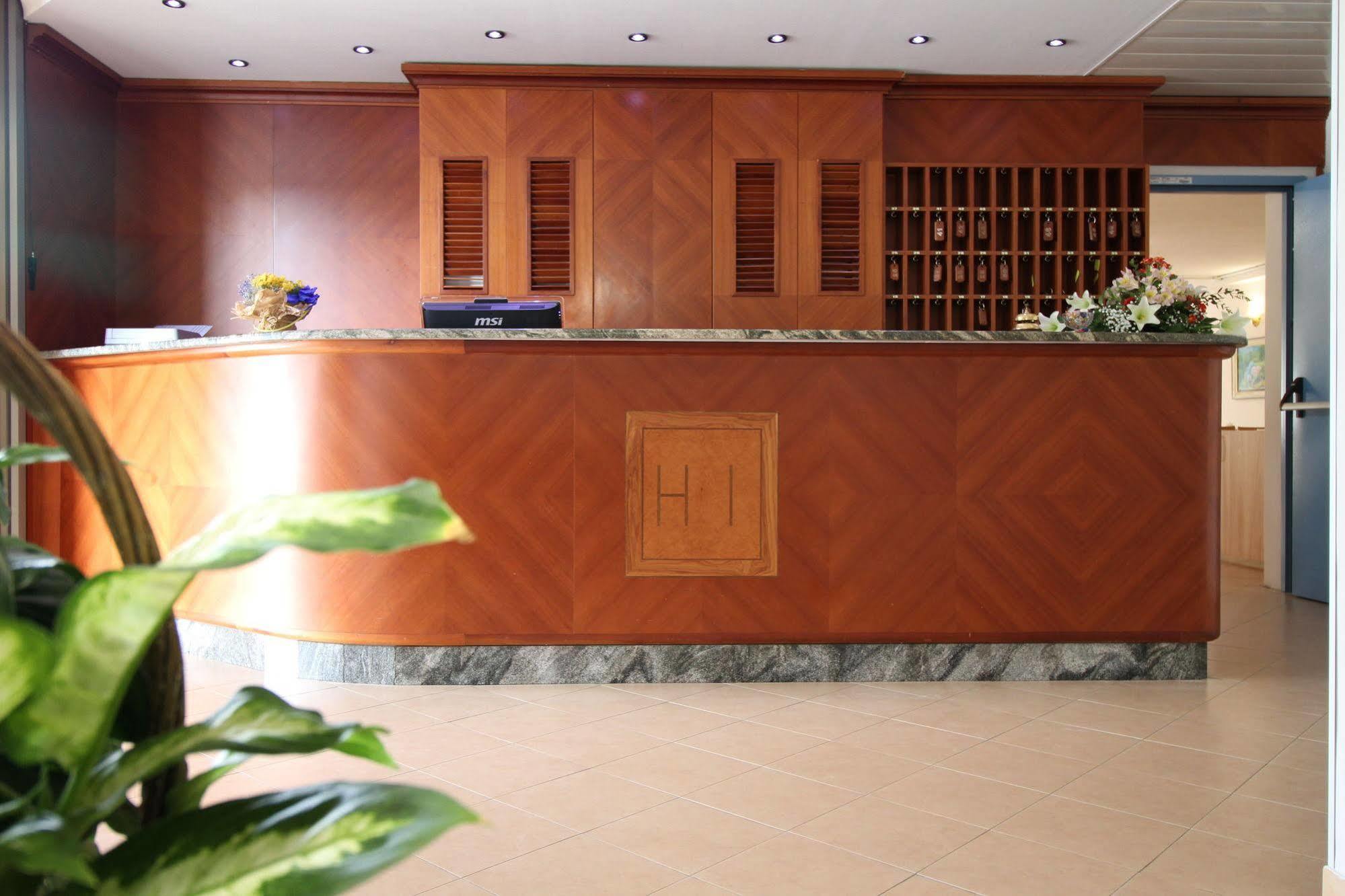 Hotel Italia Оккьобелло Екстер'єр фото